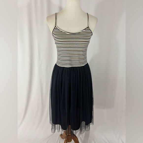 Hem & Thread T Shirt Top Tulle Skirt Dress - Picture 1 of 9